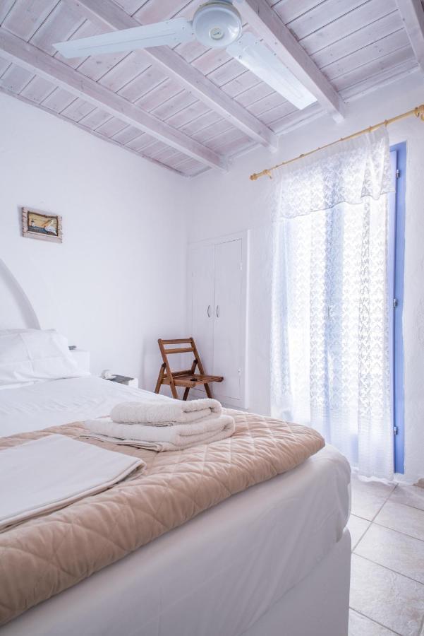 Κymanemi Folegandros Hotel Agali Exterior photo
