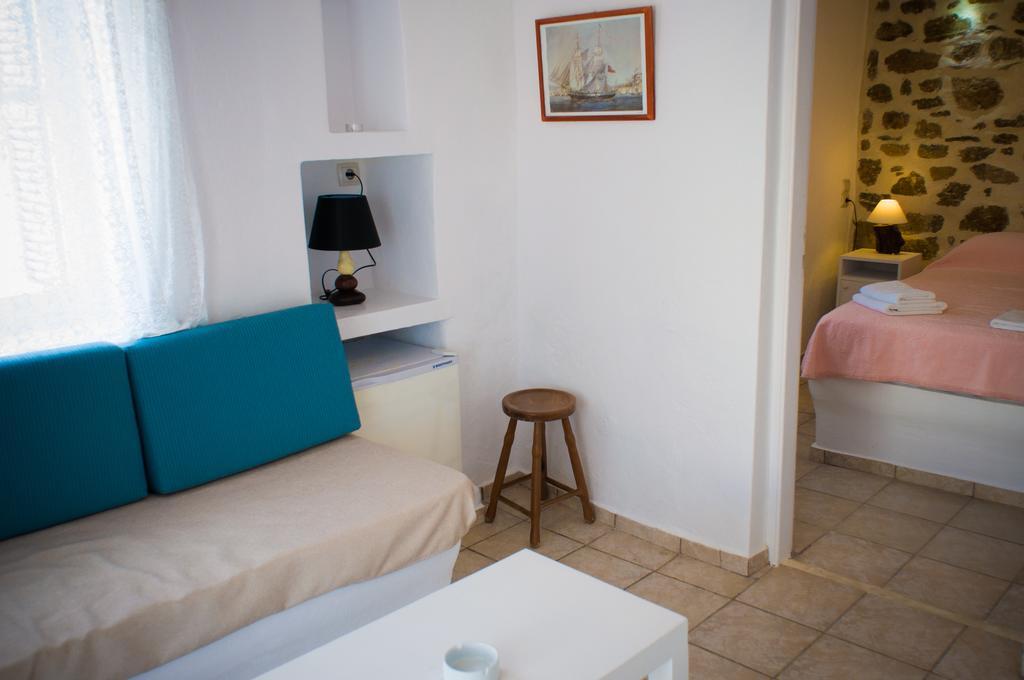 Κymanemi Folegandros Hotel Agali Exterior photo